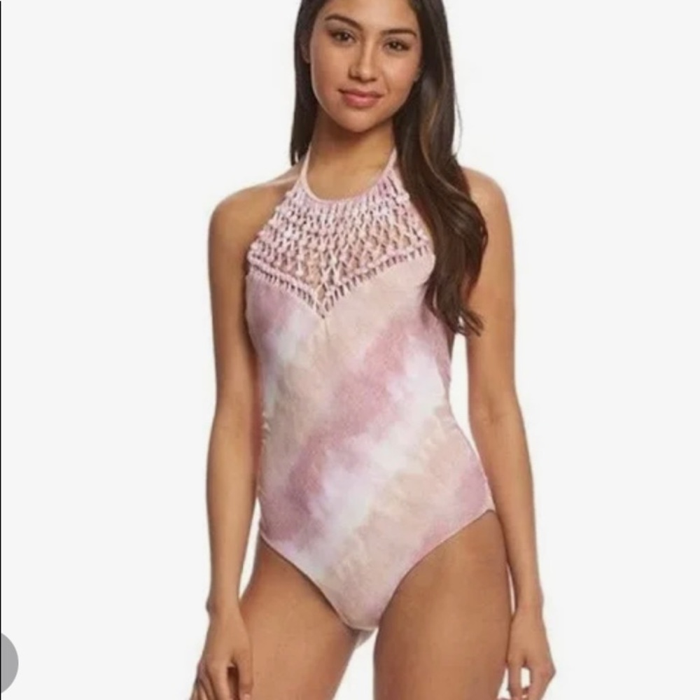 woman’s One piece Billabong ‘Today’s vibe’ Macrame swimsuit